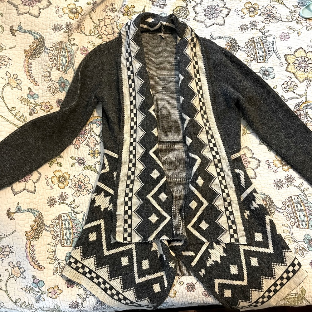 Charlotte Russe geometric cardigan